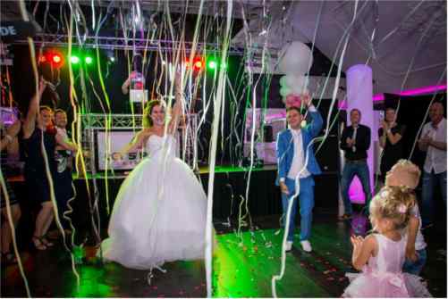 Drive in Show On The Way