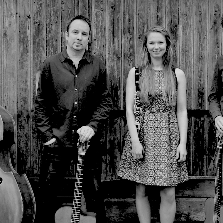 Foto 1 van Gypsy Swing Quartet