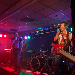 Foto 3 van Hens