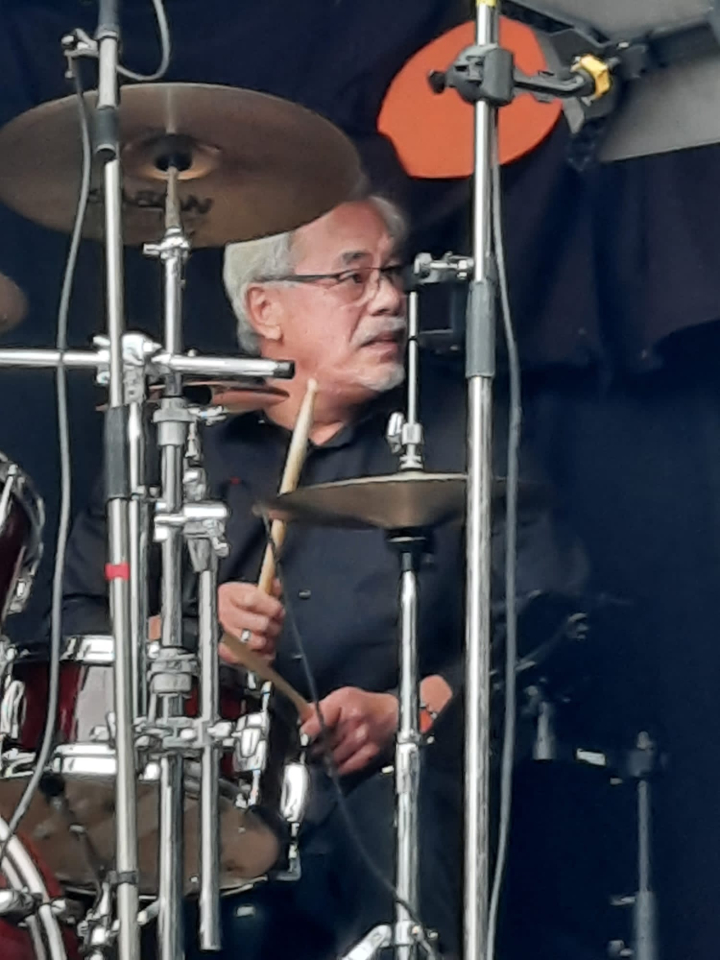 Foto 4 van The Revival Band