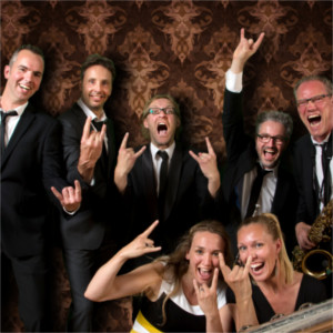 Foto 7 van True To Sue