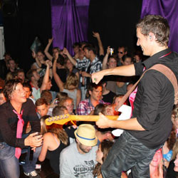 Foto 4 van Whizzle