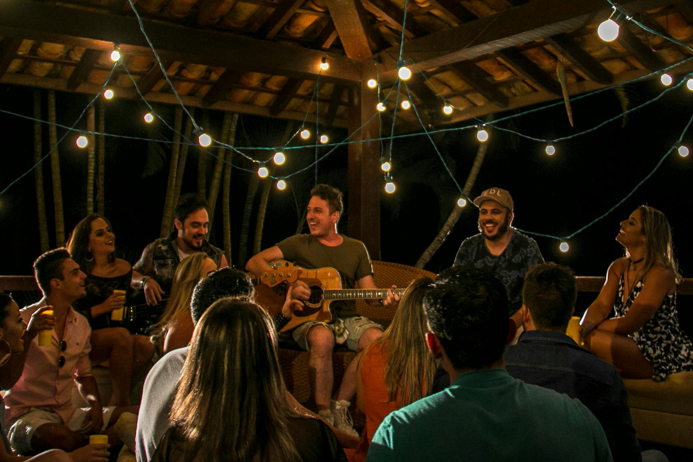 Zo boek je in 5 stappen de perfecte artiest voor jouw feest